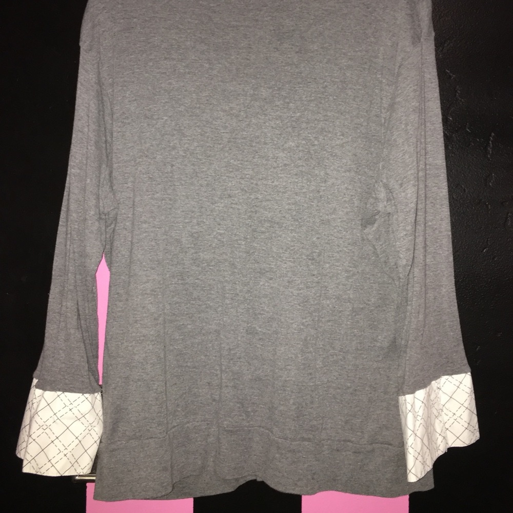 Top - Picture 3 of 3